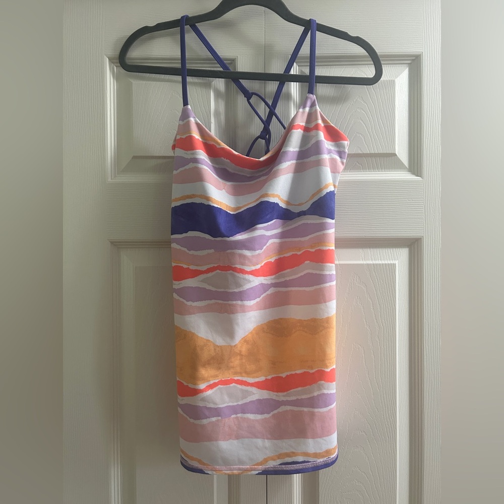 Lululemon Dancing Warrior Tank Top Size 10 Bleacher Stripe White Iris Flower